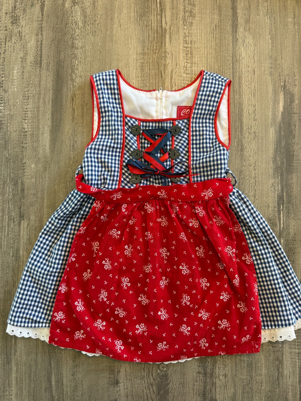 Kinderdirndl – COALA Trachten 86/92